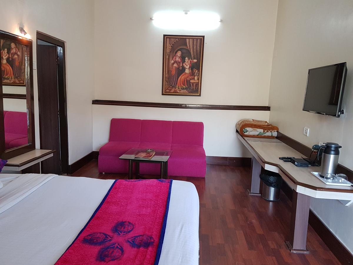 Hotel Karnavati Mount Abu Exterior foto